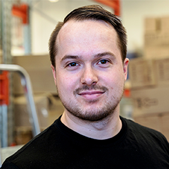 Malkit henkilökuntaa