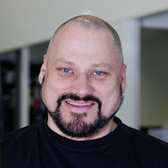 Malkit henkilökuntaa