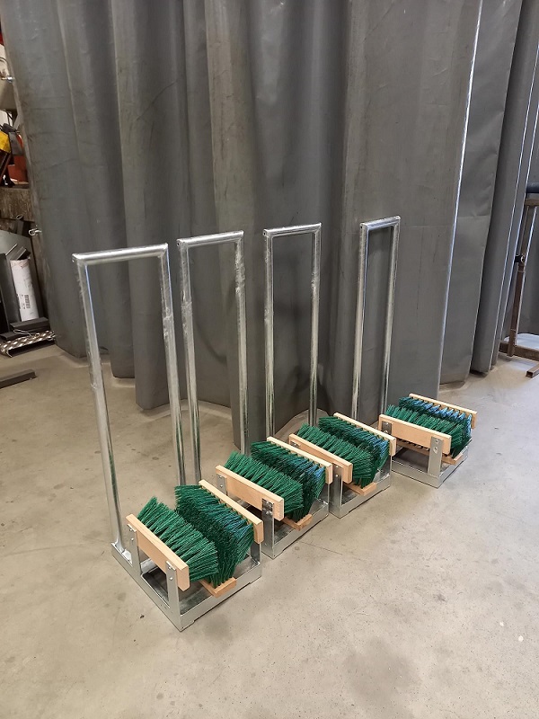 Porrassäleikköharja tukikahvalla - Rampit, Porrasritilät - 70211 - 1