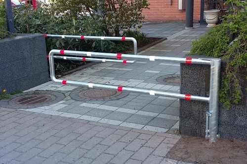 Ajonestopuomin AT kiinteä kolmiokaralukko - Liikenteen ohjaus - 56513 - 51