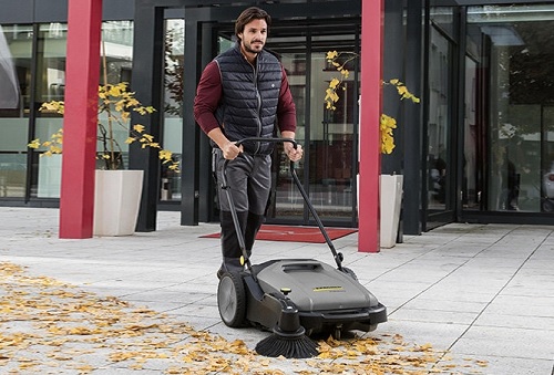 Lakaisukone KM 70/20 C Kärcher 1517-106 - Lakaisukoneet, Painepesurit - 5566 - 1