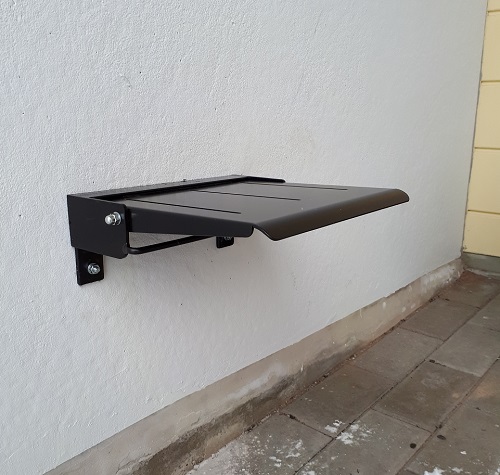 Taittoistuin seinäkiinnityksellä RAL 9005 - Puutarhakeinut, Tuolit - 60127 - 1